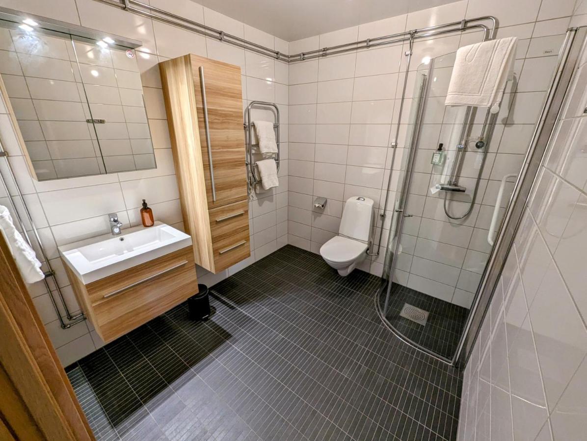 Hotell Bro Kristinehamn Extérieur photo